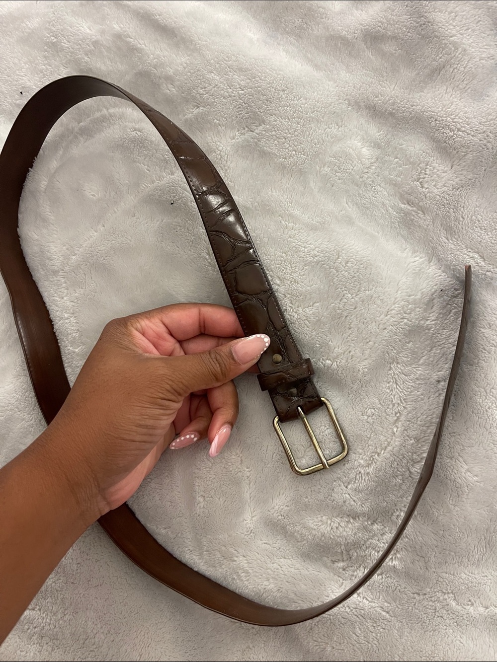 Classic Women's Brown Croc-Embossed Leather Belt